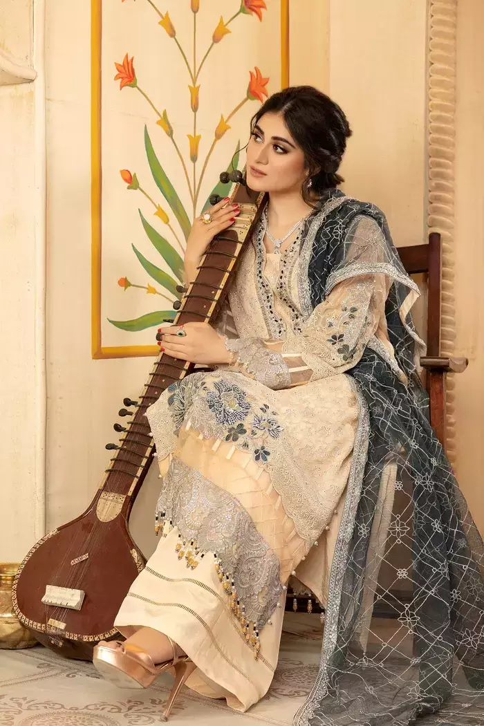 Sundas - Stitched